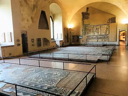 La salle des mosaïques romanes, XIe et XIIe&nbsp;siècles.