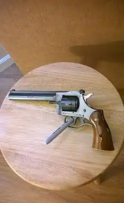 NEF R92 Ultra en .22 LR. Fabriqué en 1990.