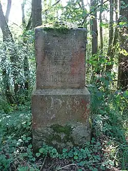 Bornes myriamétriques.