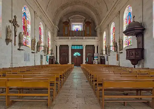 L'arrière de la nef.