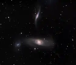 Les trois galaxies d'Arp 286 par Adam Block (Observatoire du mont Lemmon/Université de l'Arizona).