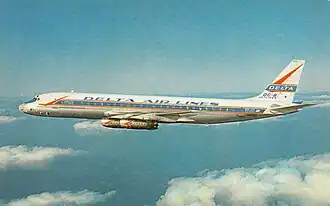 N802E, le Douglas DC-8 de Delta Air Lines impliqué dans l'accident, photographié dans une livrée précédente.