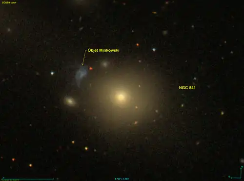 Gros plan sur la pouponnière d'étoiles dite « objet Minkowski ».