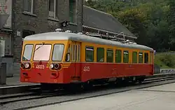 Livrée jaune et rouge de 1972.