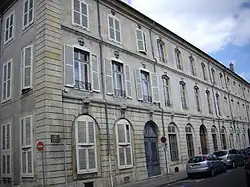 à droite, le 5 bis rue Lyautey.