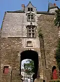 Face ouest de la porte (côté situé à l'intérieur de l'enceinte au Moyen Âge).