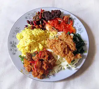 Image illustrative de l’article Nasi kuning