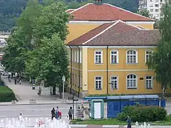Description de l'image National Aprilovski gymnasium, Gabrovo.jpg.