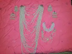 Bijoux utilisés dans la chedda.