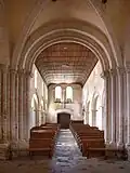 La nef de l'église Saint-Pierre.