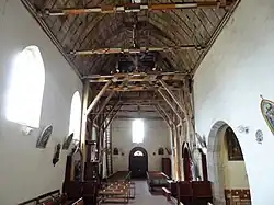 Nef vue du chœur.