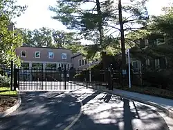 Ambassade à Washington.