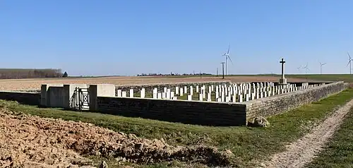 Le cimetière militaire britannique.