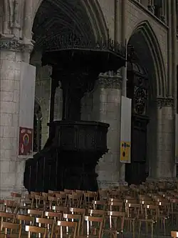 Une chaire du XIXe&nbsp;siècle.