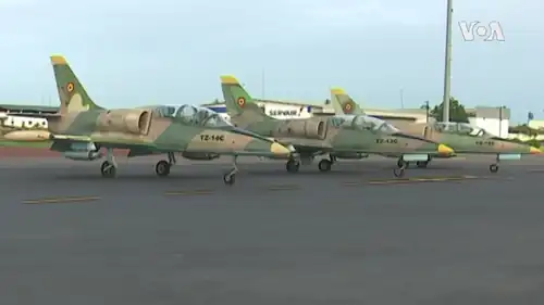 Aero L-39 maliens, livrés par la Russie, à l'aéroport de Bamako en août 2022.