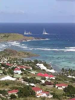 Île de La Tortue face à l'Anse de Grand Cul-de-Sac.