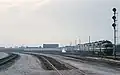1965, remorqué par trois locomotives diesel.