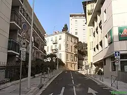 Départ de l'avenue des Arènes au niveau du boulevard Carabacel / Acropolis.