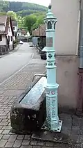 Fontaine rue principale.