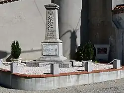 Le monument aux morts
