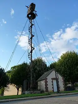 Vue générale avec la pompe.