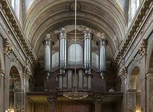 L'orgue de tribune.