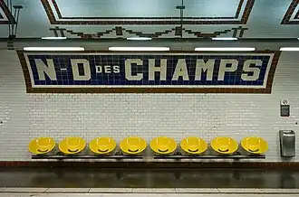 Décoration d'origine entièrement recréée à l'identique.