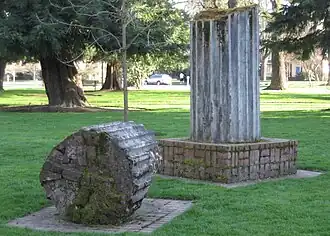 Piliers du second capitole.