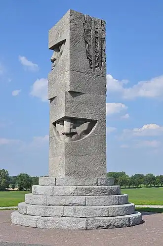 Obélisque en granit