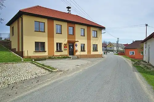 Těmice : la mairie.