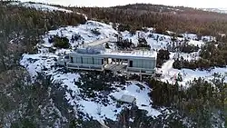 Centre d'observation des bélugas de la Première Nation Wolastoqiyik Wahsipekuk au port de Gros-Cacouna