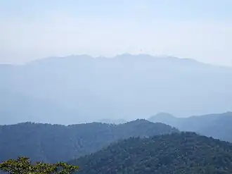 Vue du mont Ōdaigahara depuis le mont Hakkyō.