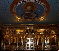 Les icônes dans une chapelle latérale.