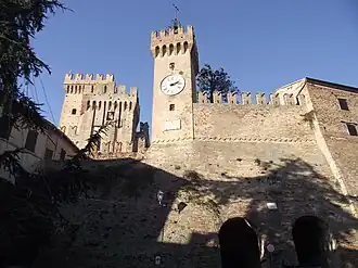 Remparts de la ville d'Offagna.