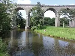 Le viaduc et l'Oise.