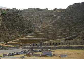 Terrasses de Pumatallis, près de la cité inca et forteresse d'Ollantaytambo (75&nbsp;km au nord-ouest de Cuzco), en juillet 2003.