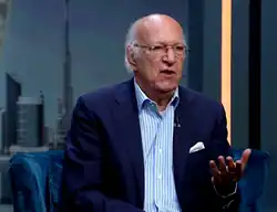 Ceci est une photo d'Omar Khairat, compositeur, arrangeur et pianiste égyptien