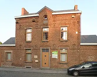 Ancienne école, rue des Jonquilles.