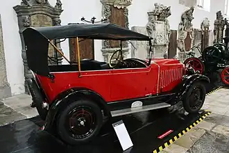 Opel Rainette, avec un arrière du véhicule lisse
