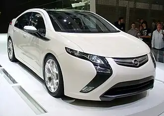 Opel Ampera.