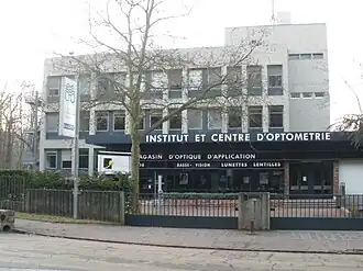 L’Institut et centre d’optométrie.