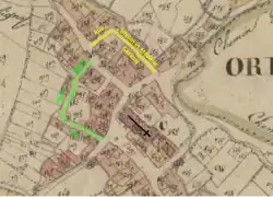 CArte montrant les vestiges d'un enclos urbain dans le tracé moderne des rues.