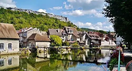 La passerelle (vue aval).