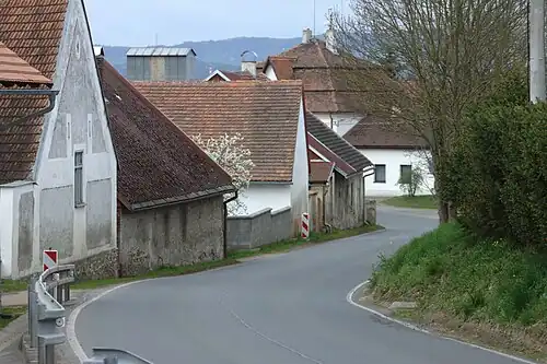 Ostřetice : rue principale.