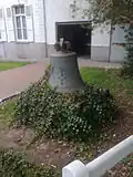 La vieille cloche d'église de Bambrugge