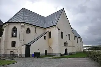 Vue d'ensemble de l'ancienne abbaye.
