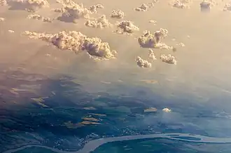 Vue aérienne du plus long fleuve du pays, le Oued Chelif de 733 km de longueur.