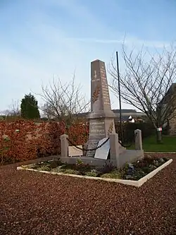 Le monument aux morts