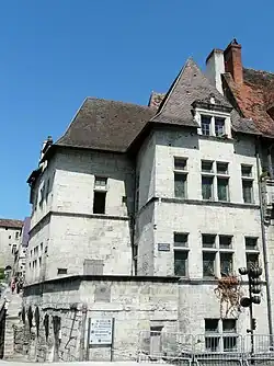 La façade sud-est côté boulevard Georges Saumande