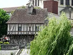 L'eschif vu depuis la rive gauche de l'Isle.